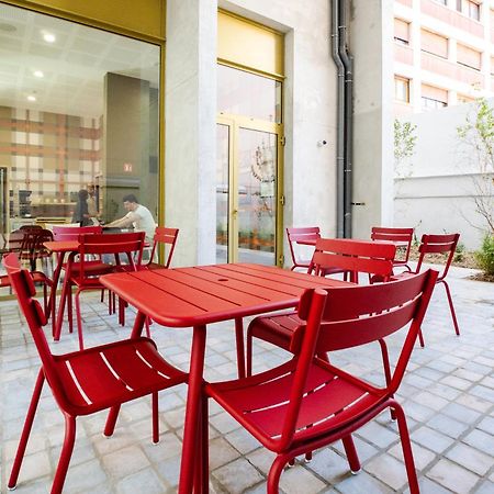 Easyhotel Marseille Euromed Zewnętrze zdjęcie