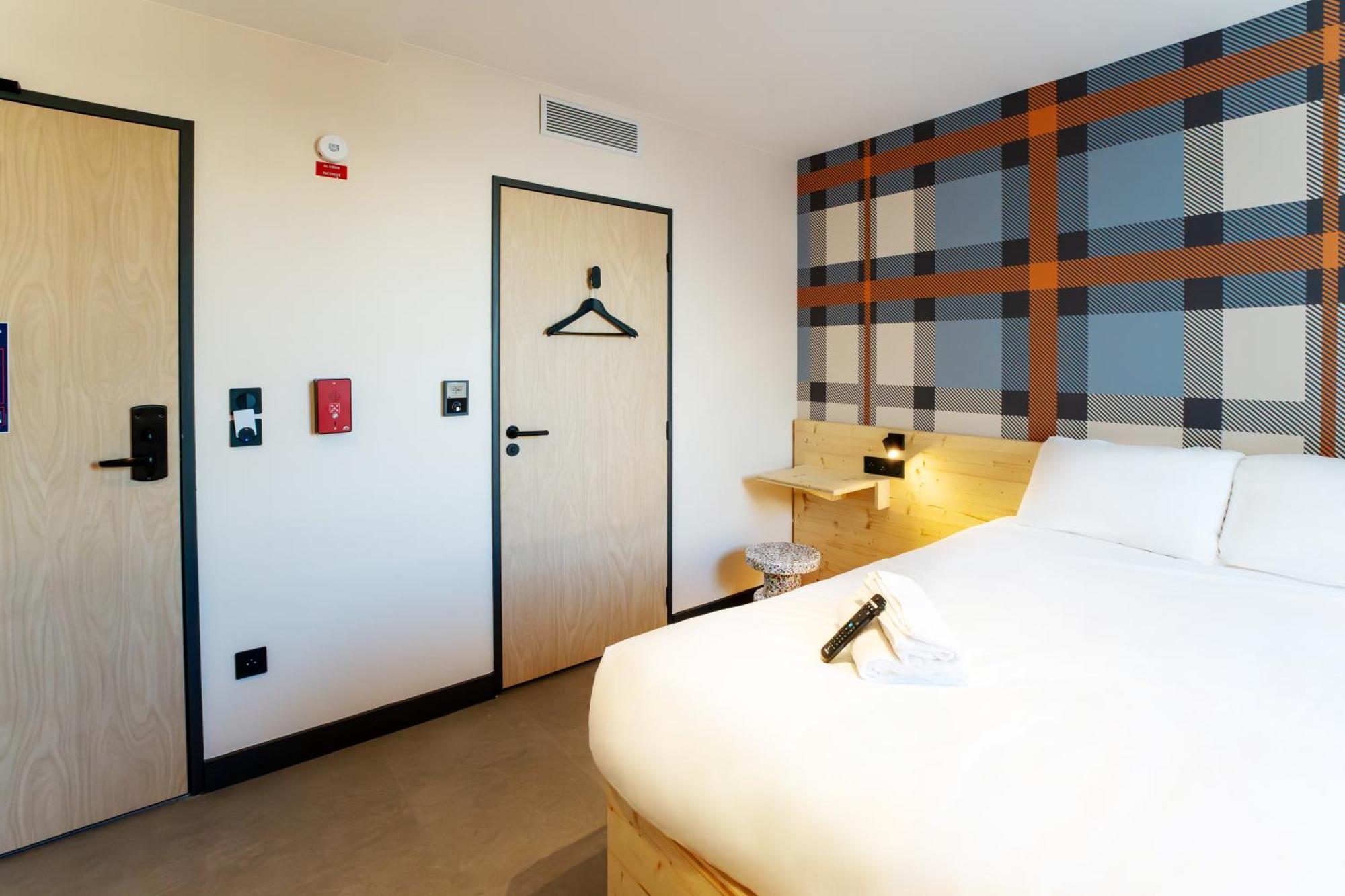 Easyhotel Marseille Euromed Zewnętrze zdjęcie