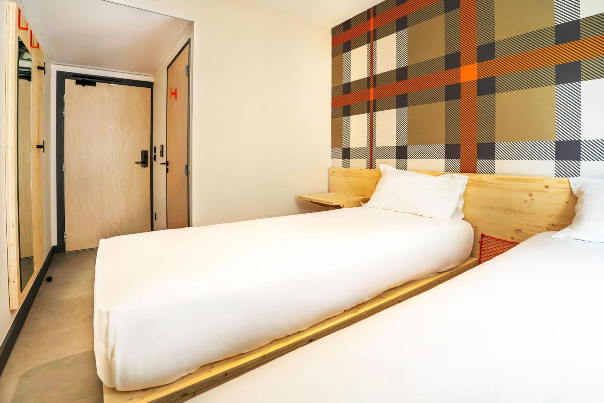 Easyhotel Marseille Euromed Zewnętrze zdjęcie